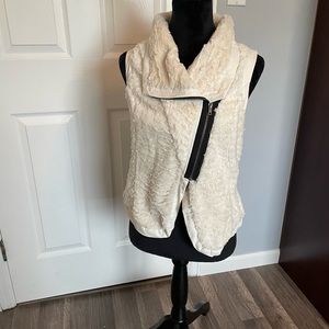 White Faux Fur Vest Size Medium